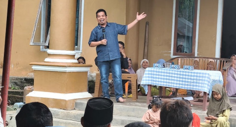 Warga Teluk Kayu Putih Minta Jalan dan Lampu